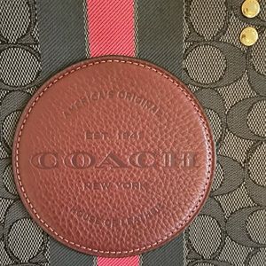 Coach Dempsey Carryall Excellent condition